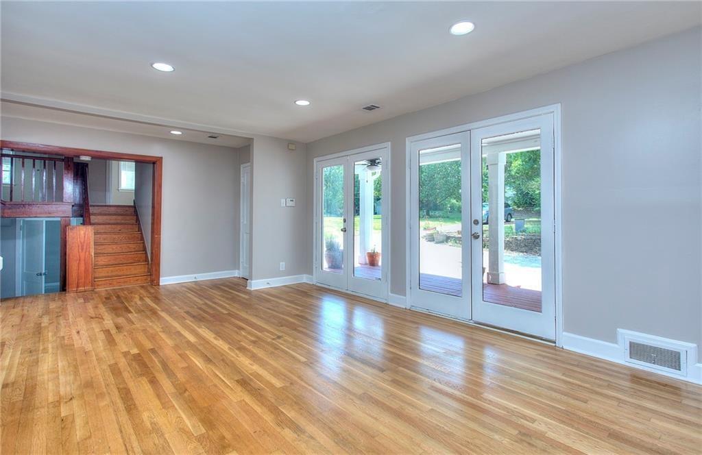 2067 Brockett Road Tucker, GA 30084 - Photo 7 of 38