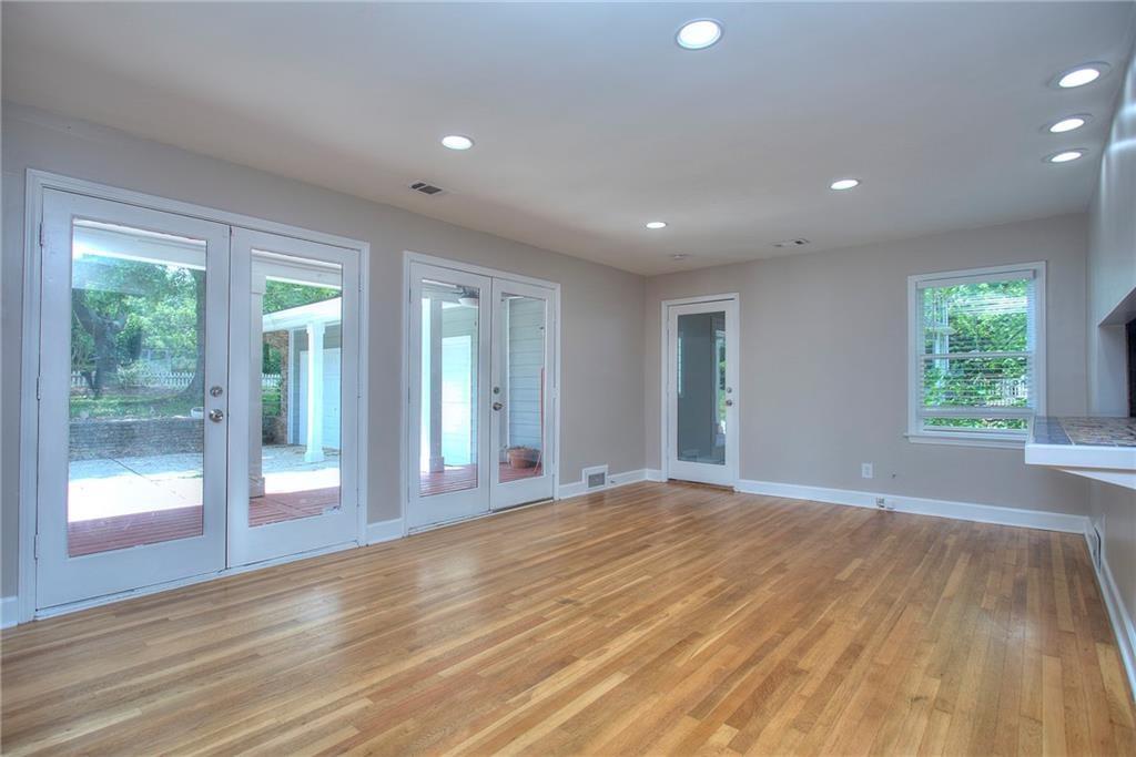 2067 Brockett Road Tucker, GA 30084 - Photo 8 of 38