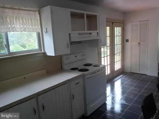 $1,600 | 171 Forge Road, Womelsdorf, PA 19567