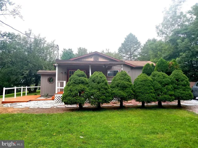 $1,600 | 171 Forge Road, Womelsdorf, PA 19567