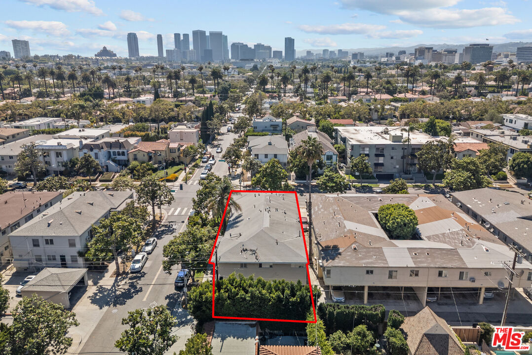 272 South Doheny Drive, Unit 1 Beverly Hills, CA 90211 - Photo 7 of 44 an aerial view of a city