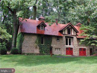 576 South Waterloo Road Devon, PA 19333 - Photo 1 of 1