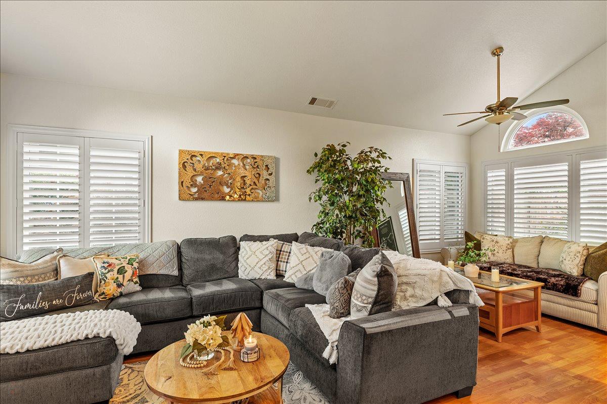 1565 Daniels Street Manteca, CA 95337 - Photo 13 of 59