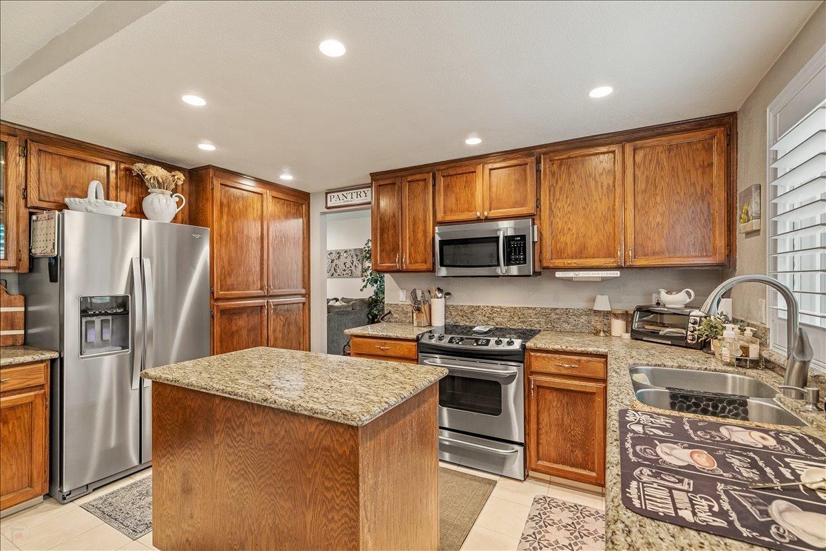 1565 Daniels Street Manteca, CA 95337 - Photo 19 of 59