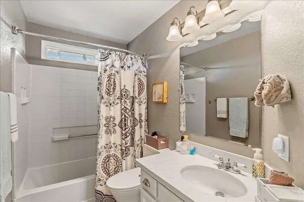 $599,900 | 1565 Daniels Street, Manteca, CA 95337