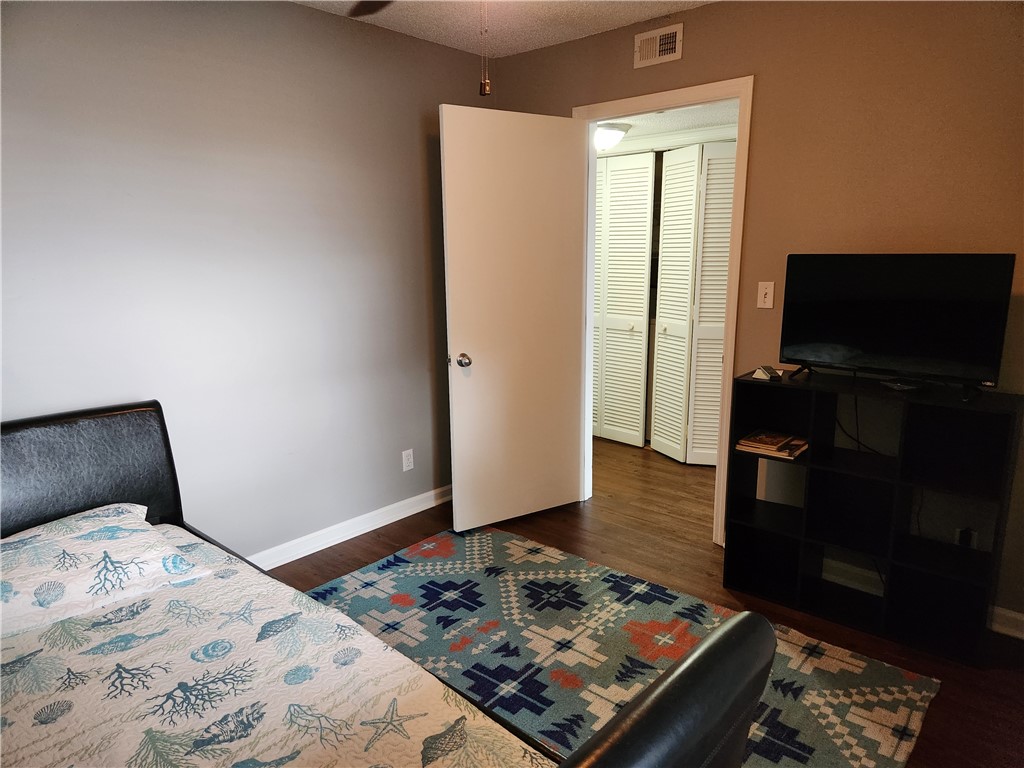 102 South Island Square Drive, Unit 102 St. Simons Island, GA 31522 - Photo 13 of 20 Guest bedroom 2