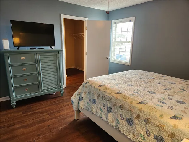 $3,000 | 102 South Island Square Drive, Unit 102, St. Simons Island, GA 31522