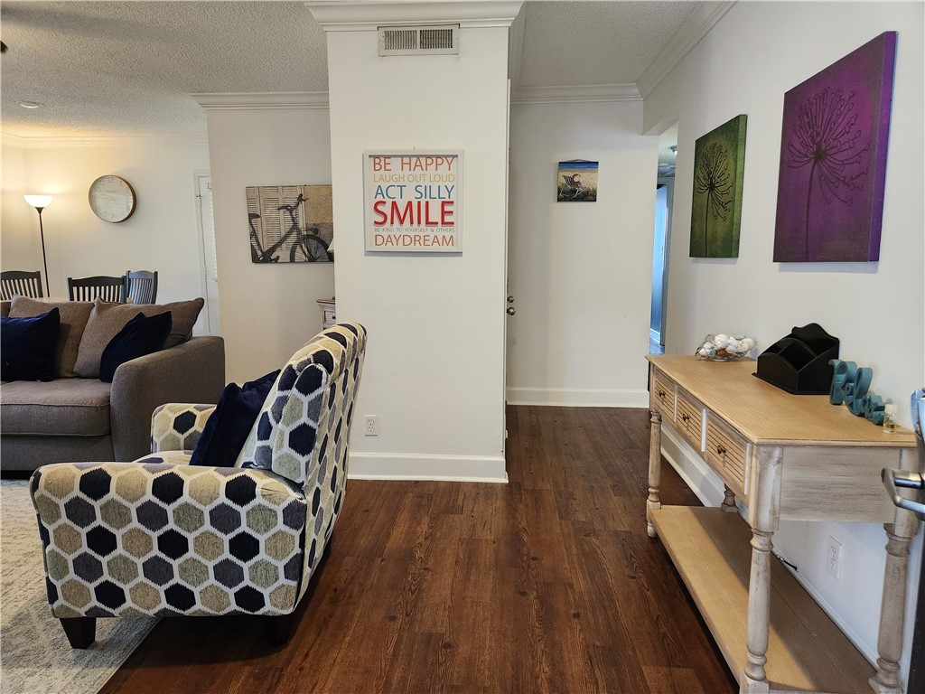 102 South Island Square Drive, Unit 102 St. Simons Island, GA 31522 - Photo 2 of 20 Foyer