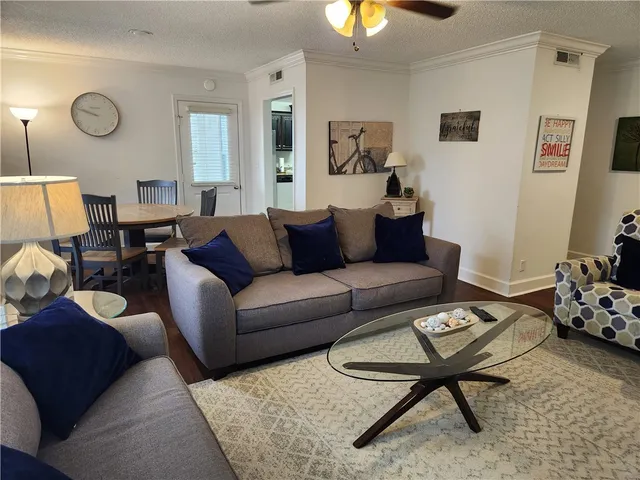 $3,000 | 102 South Island Square Drive, Unit 102, St. Simons Island, GA 31522