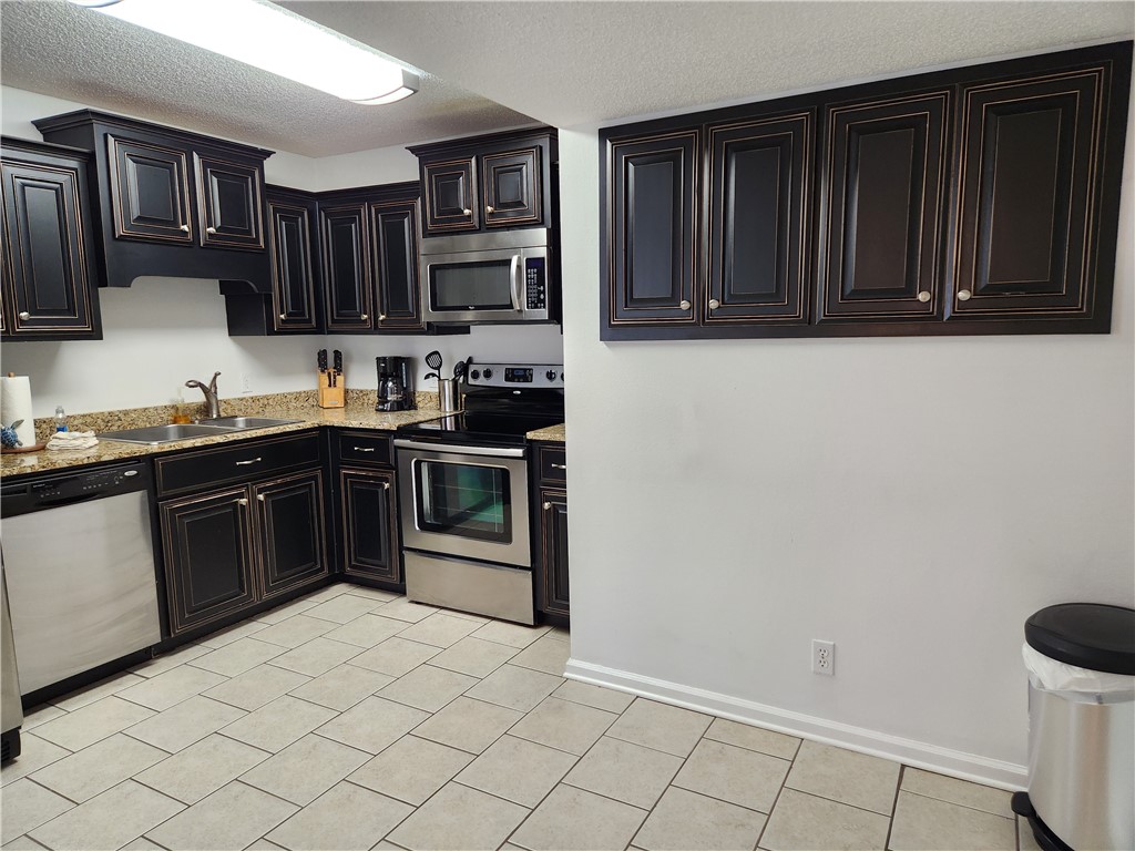 102 South Island Square Drive, Unit 102 St. Simons Island, GA 31522 - Photo 8 of 20 Kitchen