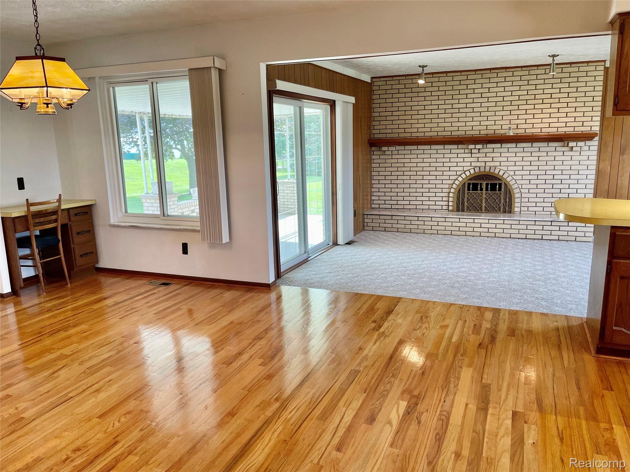37481 Ryan Road Sterling Heights, MI 48310 - Photo 21 of 47 Dining family room view.jpg