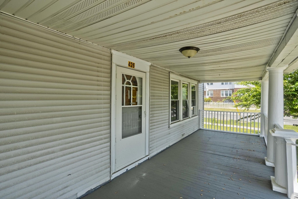 424 Carew Street Springfield, MA 01104 - Photo 2 of 10