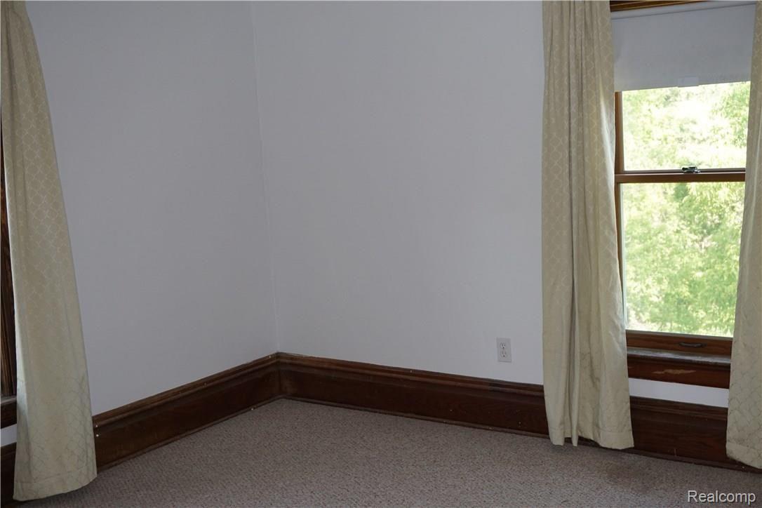 10253 Byron Road Howell, MI 48855 - Photo 21 of 35 BR3.JPG