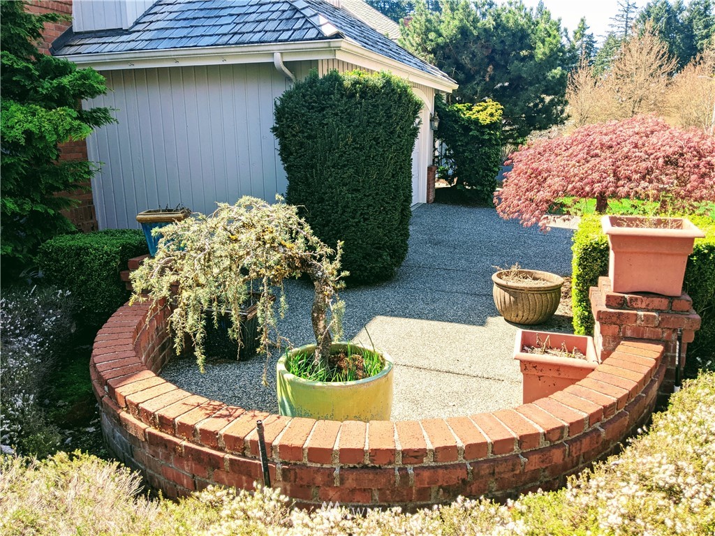 3016 214th Street Southeast Bothell, WA 98021 - Photo 23 of 25 a view of outdoor sitting area with furniture