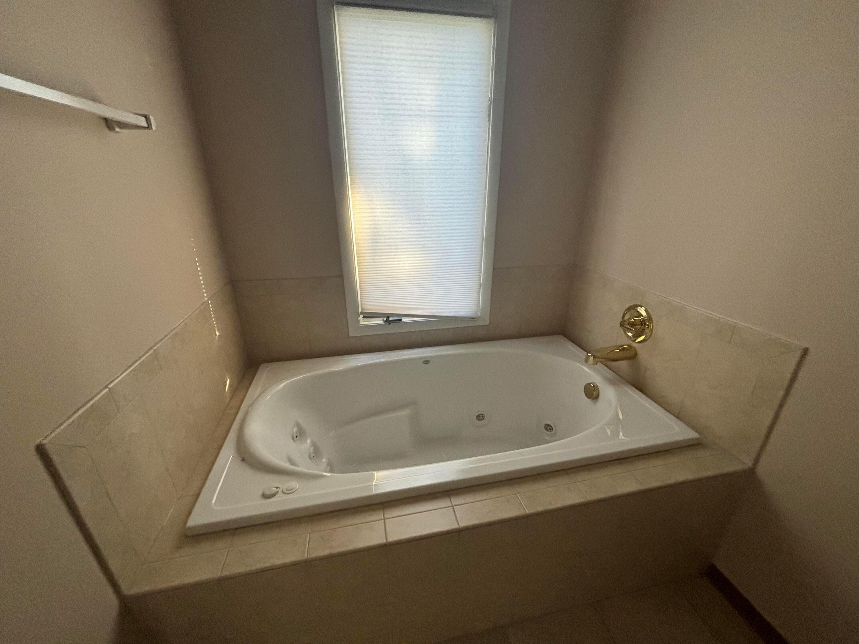 6560 Rothbury Court Dublin, OH 43017 - Photo 18 of 39 IMG_0542