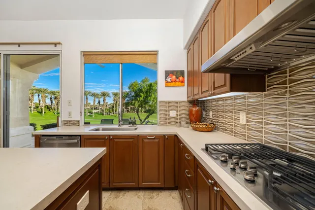 $939,000 | 416 Desert Holly Drive, Palm Desert, CA 92211