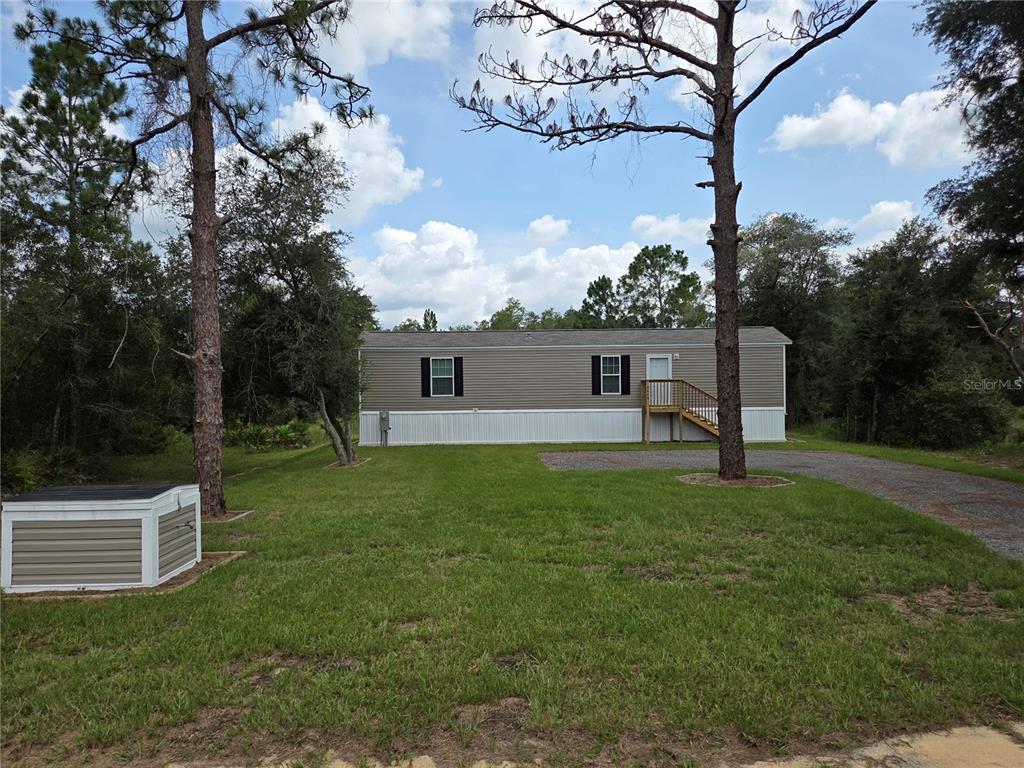 9448 Rousseau Street Webster, FL 33597 - Photo 3 of 29