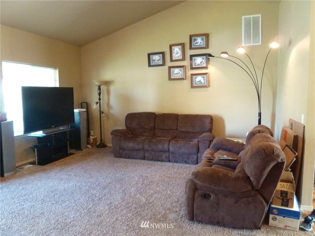 2310 Scheuber Ridge Court Centralia, WA 98531 - Photo 3 of 15 Gallery Image 3