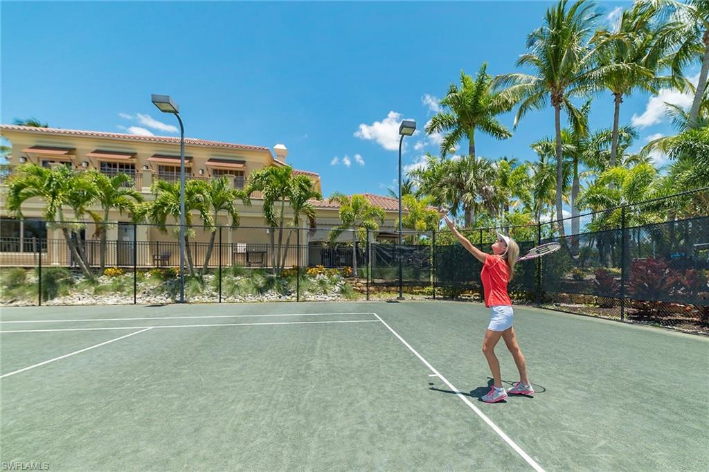 1286 Rialto Way, Unit 9202 Naples, FL 34114 - Photo 40 of 49 Four Har-Tru clay tennis courts.
