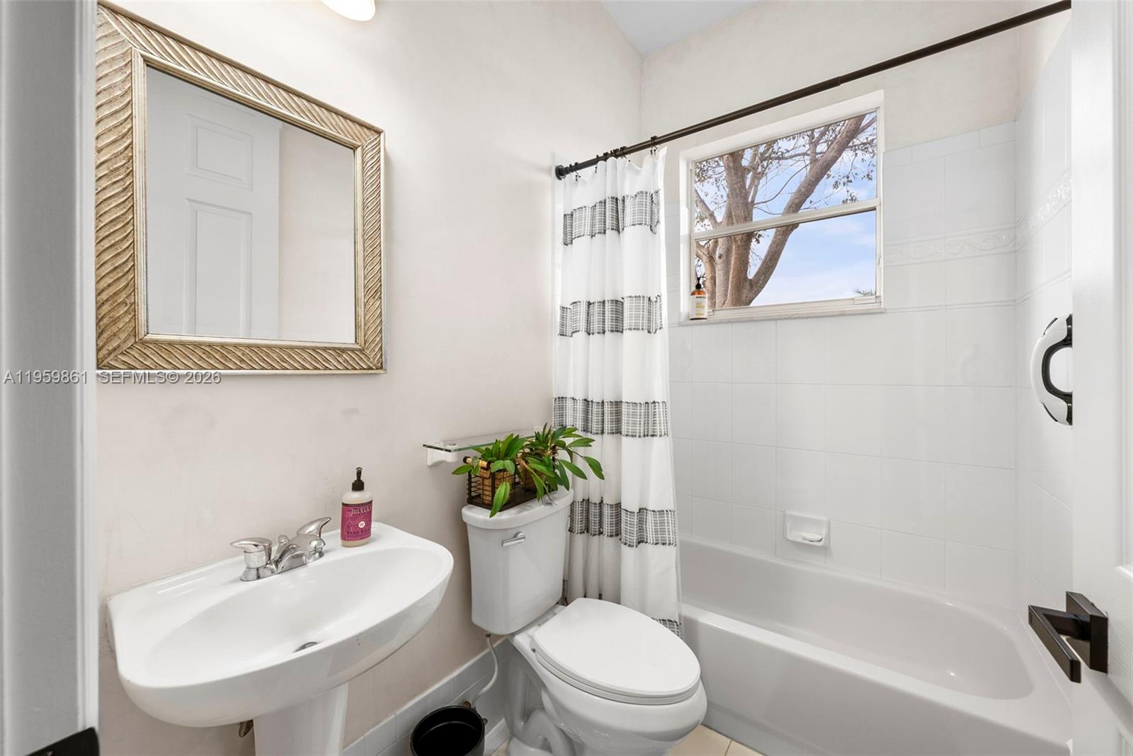 13229 Southwest 28th Street Miramar, FL 33027 - Photo 15 of 44