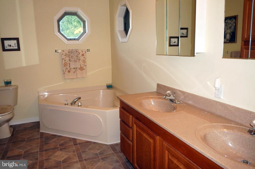 30901 West Lagoon Road Dagsboro, DE 19939 - Photo 14 of 36 Gallery Image 14