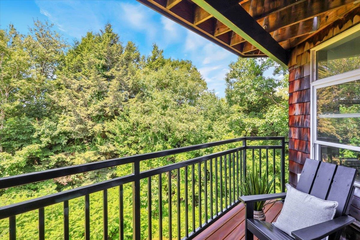 83 Claire Point Road Burlington, VT 05408 - Photo 16 of 40