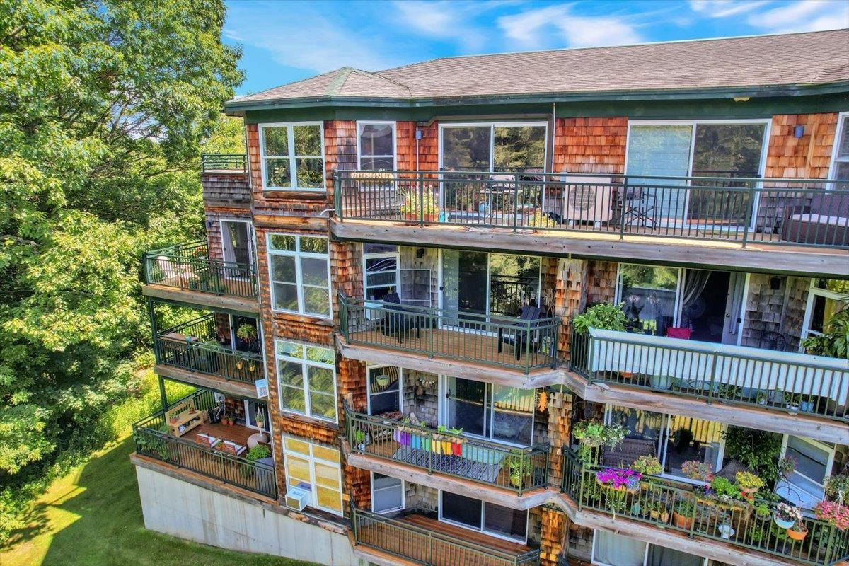 83 Claire Point Road Burlington, VT 05408 - Photo 18 of 40