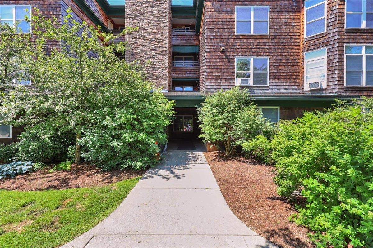 83 Claire Point Road Burlington, VT 05408 - Photo 19 of 40