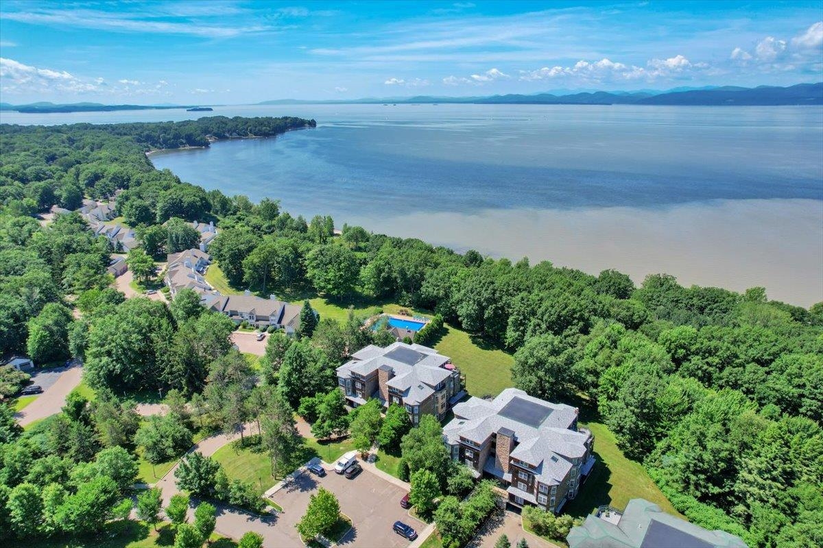 83 Claire Point Road Burlington, VT 05408 - Photo 28 of 40