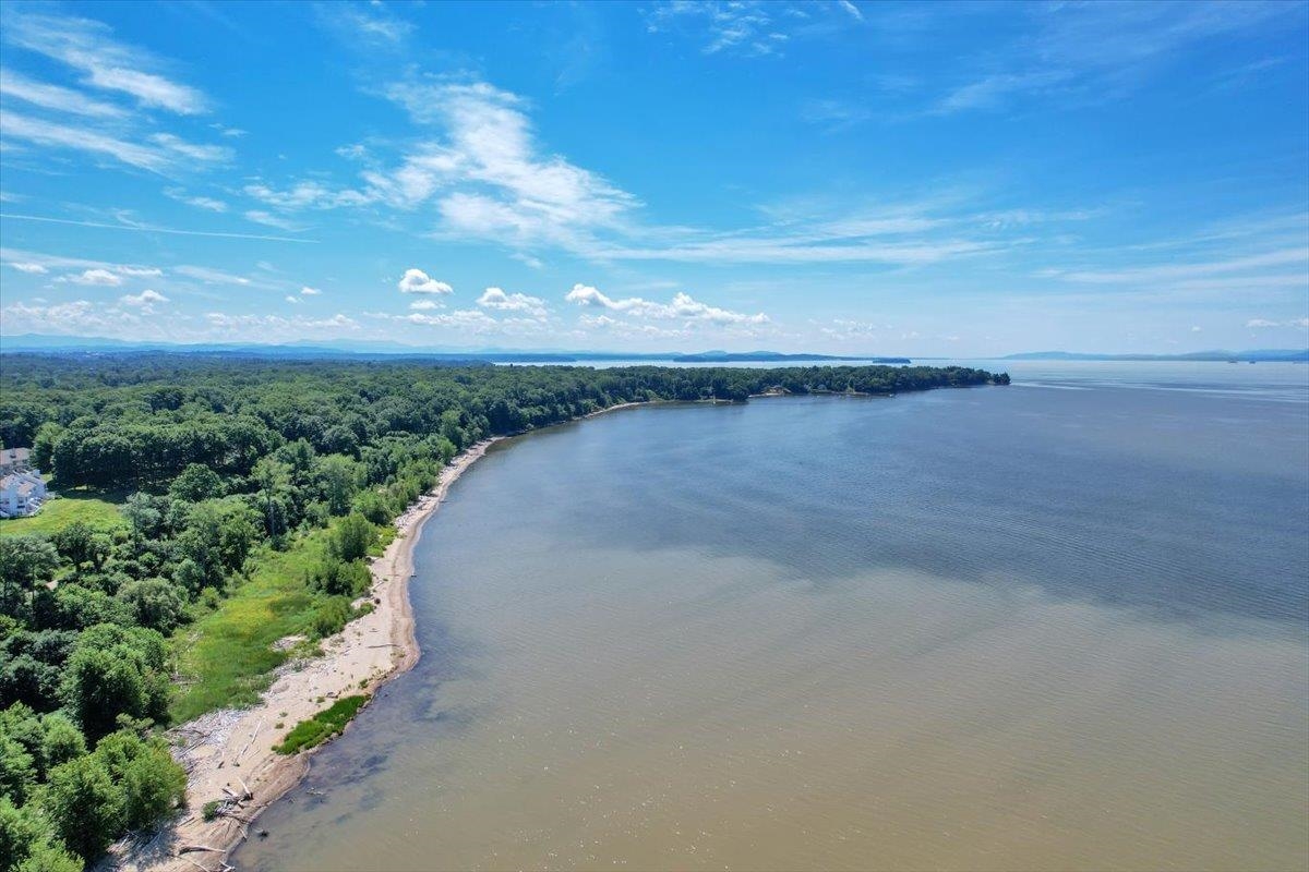 83 Claire Point Road Burlington, VT 05408 - Photo 33 of 40