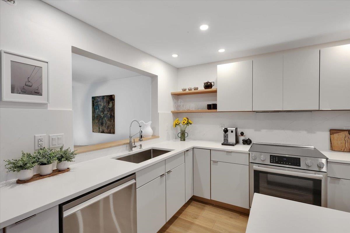 83 Claire Point Road Burlington, VT 05408 - Photo 35 of 40