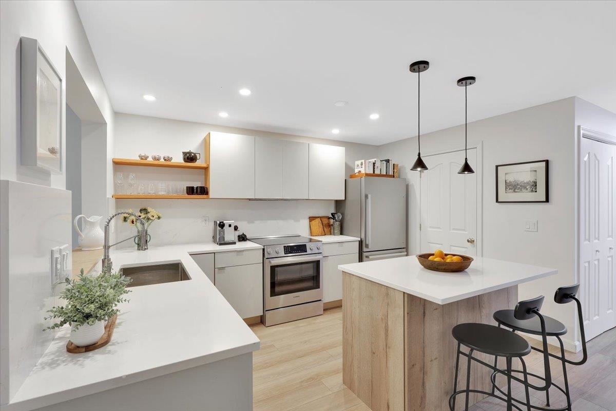 83 Claire Point Road Burlington, VT 05408 - Photo 36 of 40