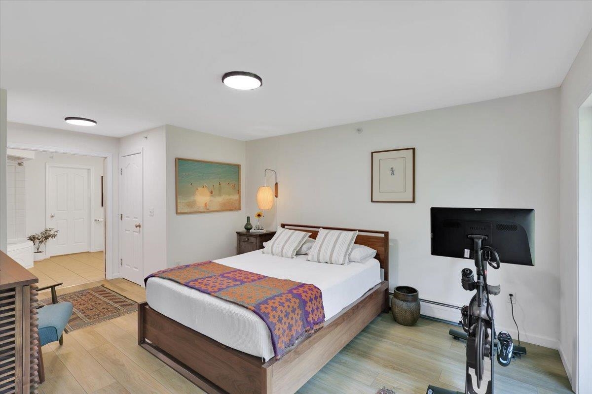 83 Claire Point Road Burlington, VT 05408 - Photo 4 of 40