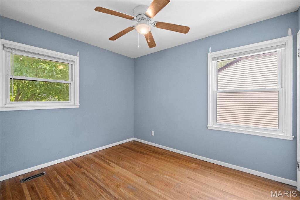 421 Midlothian Road St. Louis, MO 63137 - Photo 23 of 51