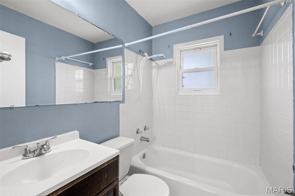 421 Midlothian Road St. Louis, MO 63137 - Photo 26 of 51