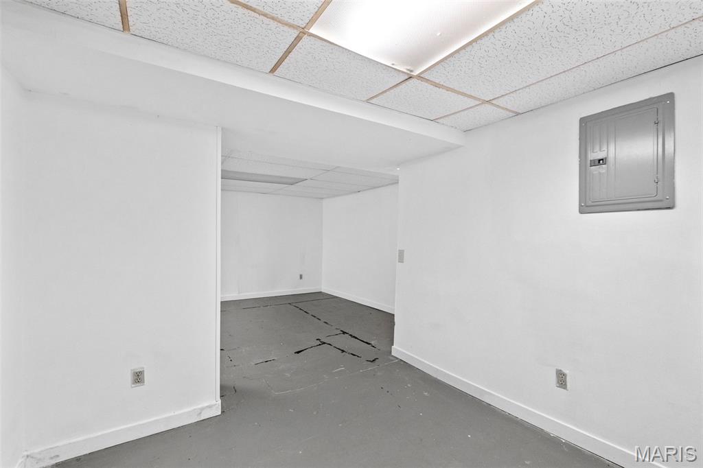 421 Midlothian Road St. Louis, MO 63137 - Photo 35 of 51