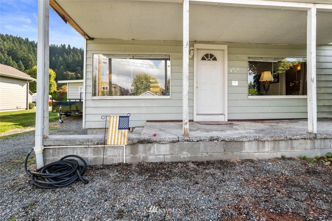 4915 Parker Road East Sumner, WA 98390 - Photo 3 of 25 Gallery Image 3