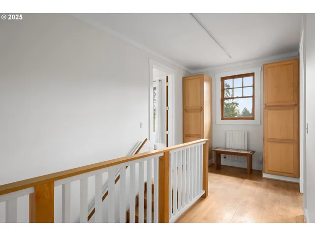 $800,000 | 33336 Crown Point Drive, Warren, OR 97053