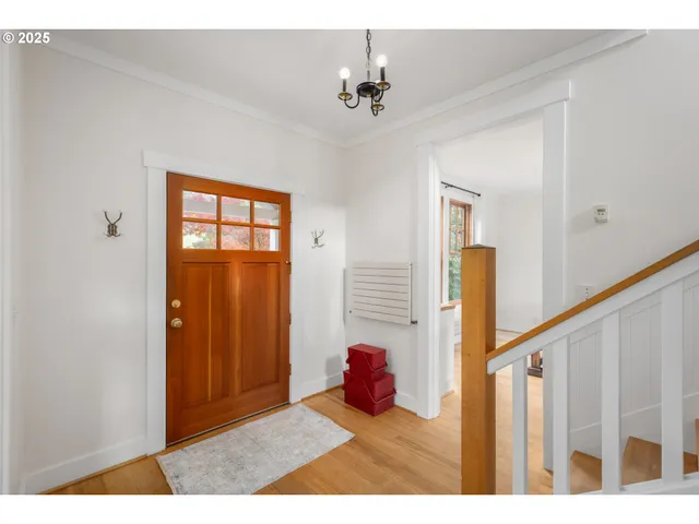 $800,000 | 33336 Crown Point Drive, Warren, OR 97053