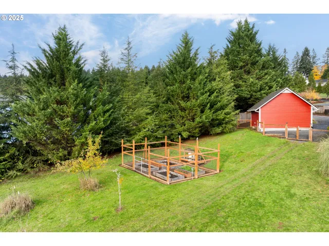 $800,000 | 33336 Crown Point Drive, Warren, OR 97053