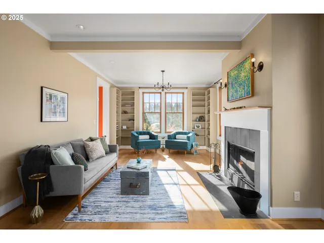 $800,000 | 33336 Crown Point Drive, Warren, OR 97053