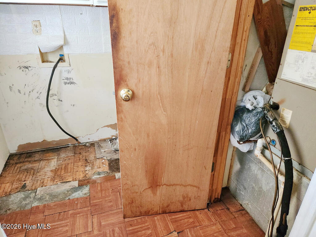 3941 Burnette Farm Road Tarboro, NC 27886 - Photo 11 of 24 LAUNDRY ROOM