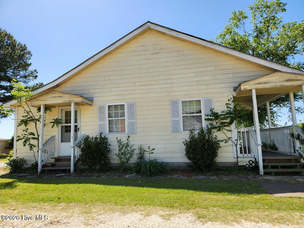 3941 Burnette Farm Road Tarboro, NC 27886 - Photo 2 of 24 LEFT