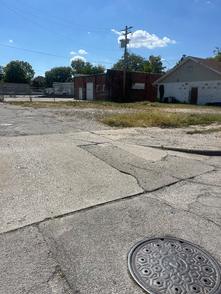 141 East Packard Street Decatur, IL 62523 - Photo 6 of 8