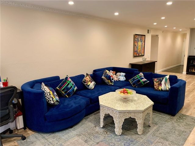 $605,000 | 1236 North Columbus Avenue, Unit 8, Glendale, CA 91202