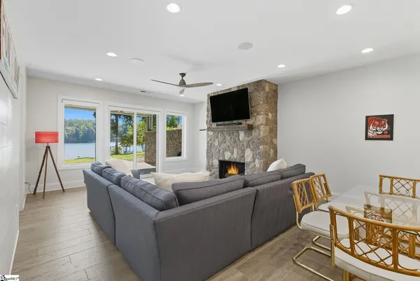 $3,199,900 | 3012 Deep Water Way, West Union, SC 29696