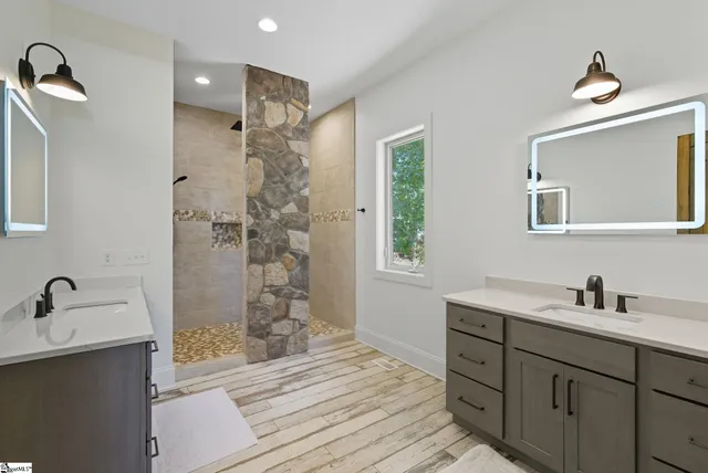 $3,199,900 | 3012 Deep Water Way, West Union, SC 29696