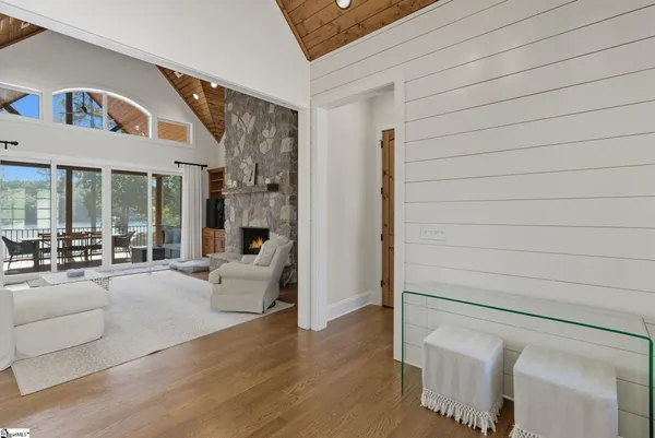 $3,199,900 | 3012 Deep Water Way, West Union, SC 29696