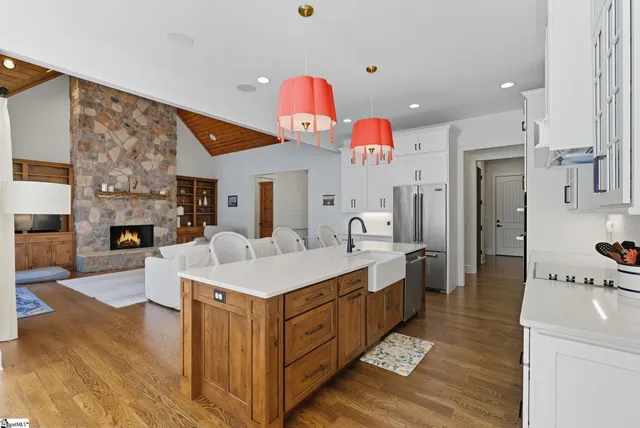 $3,199,900 | 3012 Deep Water Way, West Union, SC 29696