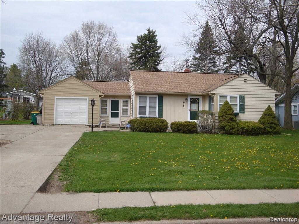 434 Minot Street Romeo, MI 48065 - Photo 1 of 15 DSC00365.JPG